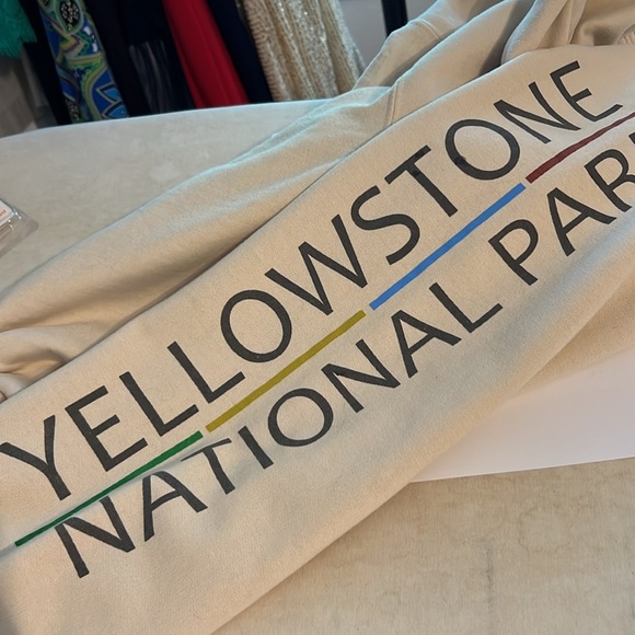 Yellowstone National Park Joggers - Picture 4 of 5